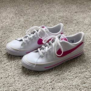 Nike 6Youth White and Pink Casual Sneakers